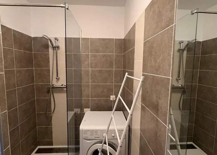 Chez Les Navro Apartament Saint-Lô